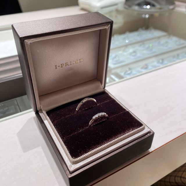 【アイプリモ(I-PRIMO)の口コミ】 まず2人でペアになる指輪にしようと決めていました。
彼女だけ、僕だけ満…