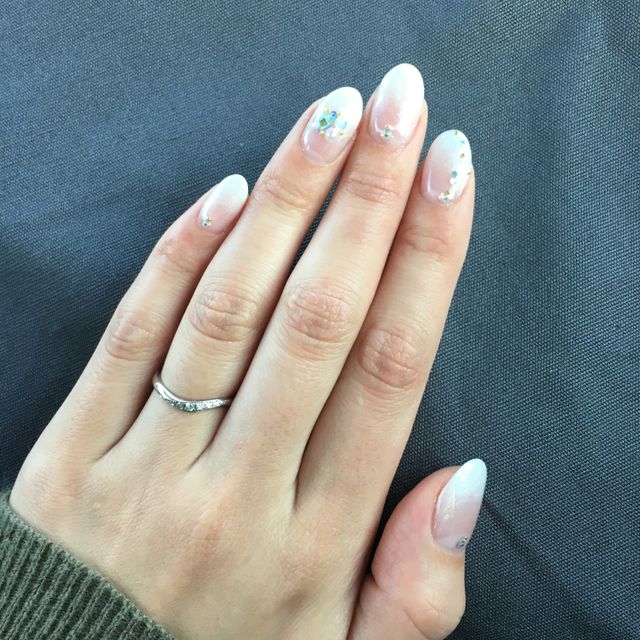 【ENUOVE(イノーヴェ)の口コミ】 ダイヤが連なっているため、高級感がある。
ダイヤがあるため家事をしてい…