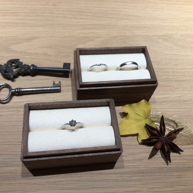 【PORTADA(ポルターダ)の口コミ】 テーマが旅と聞いて、この指輪をつけて、二人でいろいろなところに行きた…