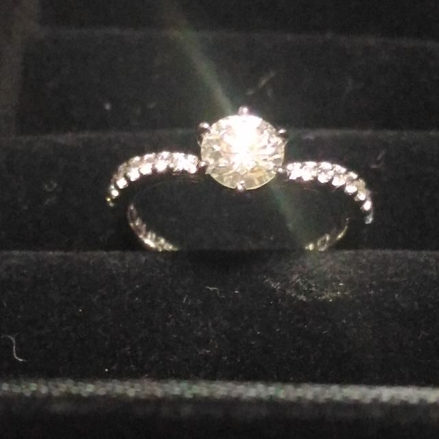 【宝寿堂(ほうじゅどう)の口コミ】 もともと手元にあった父のタイピンのダイアモンドをリメイクしました。初…