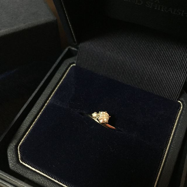 【銀座ダイヤモンドシライシの口コミ】 ダイヤモンド１つはなんだか寂しいけど、たくさんついている派手なものは…