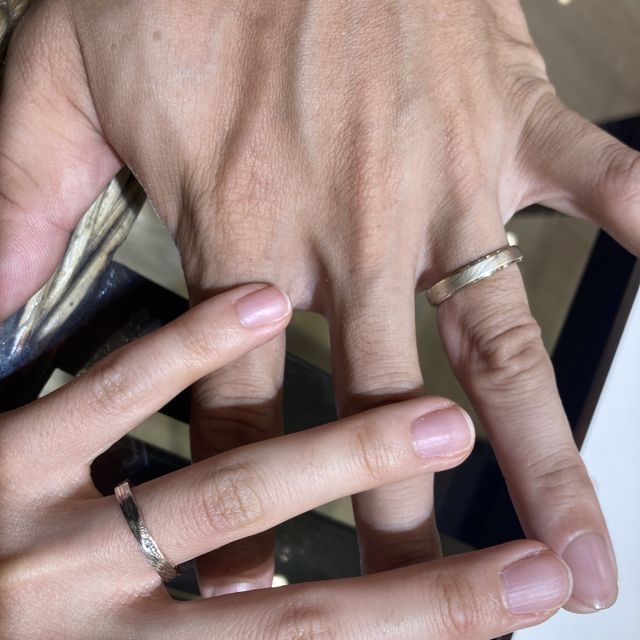 【杢目金屋(もくめがねや)の口コミ】 木目模様が世界に一組しかないという特別な感じがとても魅力的。実際に木…