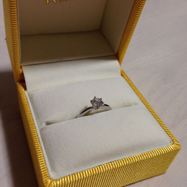 【ケイウノ ブライダル(K.UNO BRIDAL)の口コミ】 ダイヤの石を既に持っていたので、それを加工してくれるお店がないか探し…