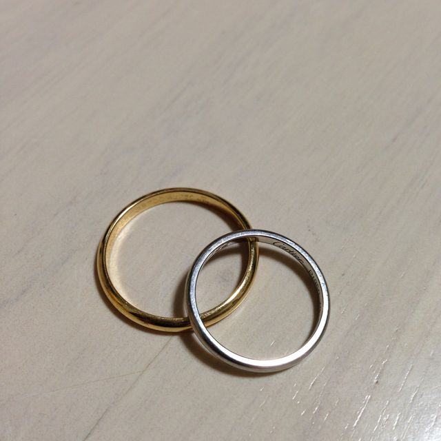 【カルティエ(Cartier)の口コミ】 一生身に付けるものなので、シンプルで飽きのこないデザインを探していま…