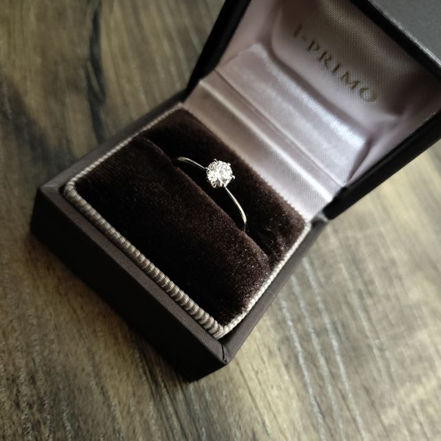 【アイプリモ(I-PRIMO)の口コミ】 サプライズ用の指輪のため、デザイン等は選んでいないので指輪自体に現状…