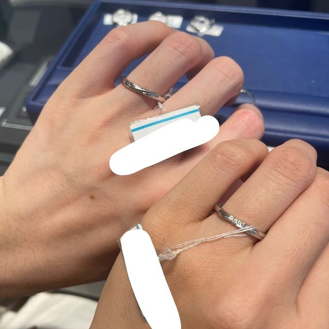 【銀座ダイヤモンドシライシの口コミ】 様々なデザインがある中で、日本人の指にはひねりのあるデザインが似合う…