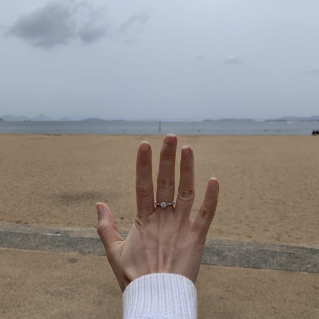 【銀座ダイヤモンドシライシの口コミ】 色々な店舗のホームページを見比べ、銀座ダイアモンドシライシ岡山本店の…