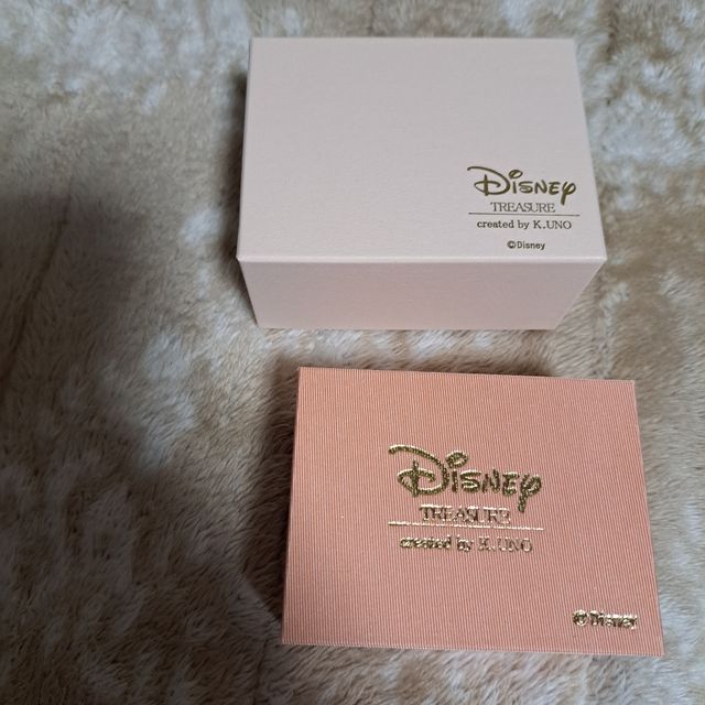 【ケイウノ ブライダル(K.UNO BRIDAL)の口コミ】 接客中はあらゆるパターンを紹介していただきました。イニシャルの刻印は…