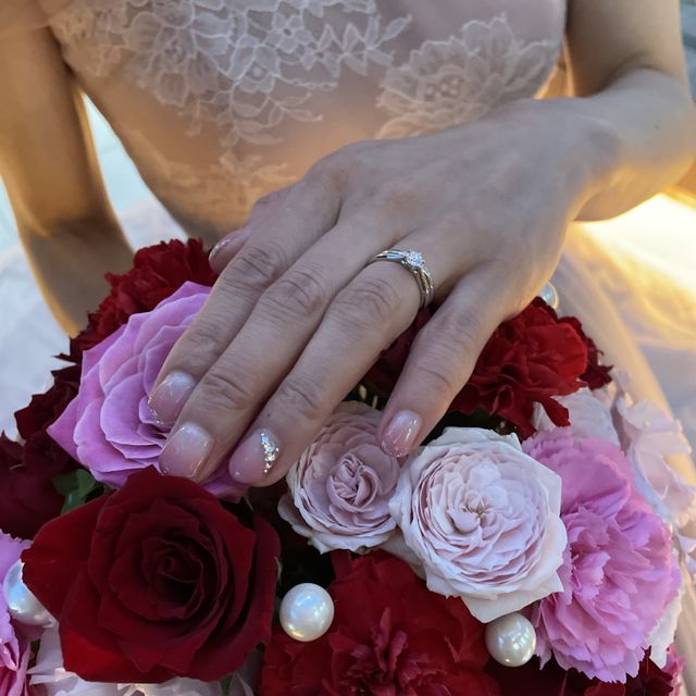 【銀座ダイヤモンドシライシの口コミ】 ダイヤモンドのキラキラとした輝きに完全に心を奪われてしまいました。
ダ…