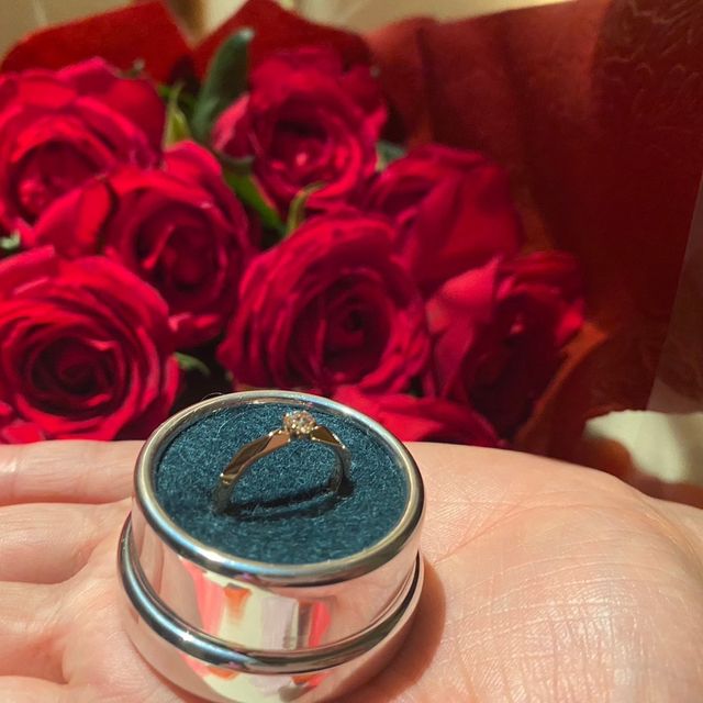 【ブシュロン(BOUCHERON)の口コミ】 元々はブシュロンで有名なキャトルを考えていましたが、実際に着用したと…