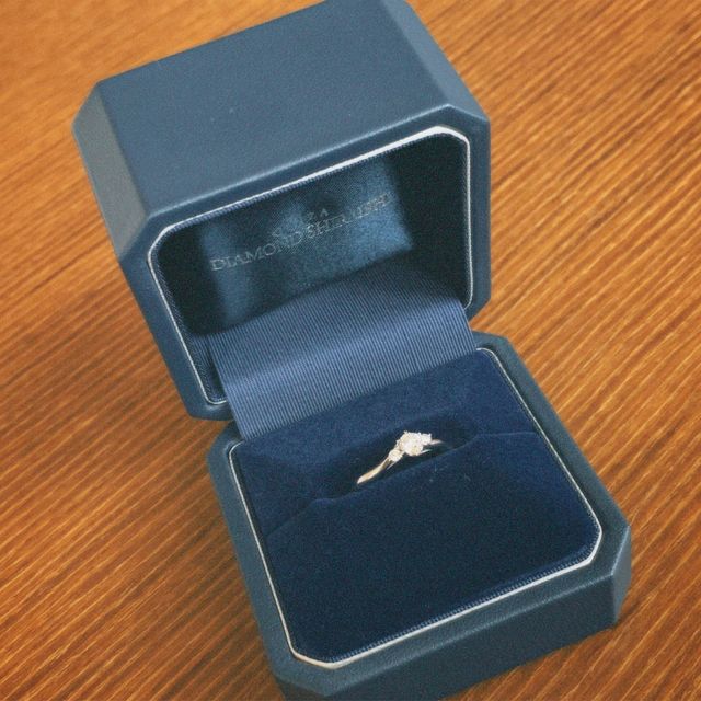 【銀座ダイヤモンドシライシの口コミ】 指輪のデザインはとにかくシンプルなものが良いと思ってました！いろんな…