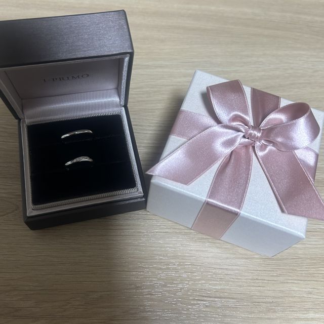 【アイプリモ(I-PRIMO)の口コミ】 ずっと身につけるものなので、派手すぎず、でもさりげなく華やかなものを…