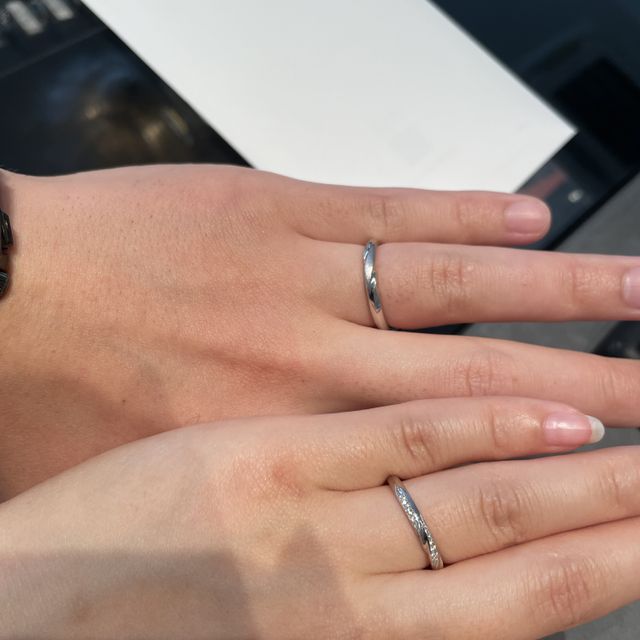 【エクセルコダイヤモンド(EXELCO DIAMOND)の口コミ】 デザインがねじれているものを探していました。何となく細く見えたらいい…