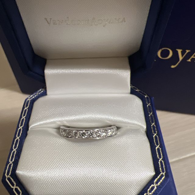 【ヴァンドーム青山(VENDOME AOYAMA)の口コミ】 ハーフエタニティで探していましたが、指の太さに合わせて厚みのあるもの…