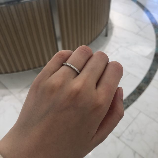 【ティファニー(Tiffany & Co.)の口コミ】 ハーフエタニティ。マリッジリングというよりは、アニバーサリーリングだ…