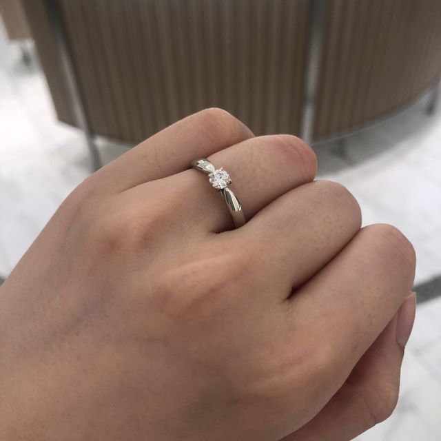 【ティファニー(Tiffany & Co.)の口コミ】 ティファニーハーモニー。最初はソリティアはあまり考えていませんでした…