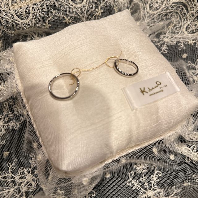 【ケイウノ ブライダル(K.UNO BRIDAL)の口コミ】 婚約指輪がウェーブデザインだったので、結婚指輪も合わせてウェーブデザ…