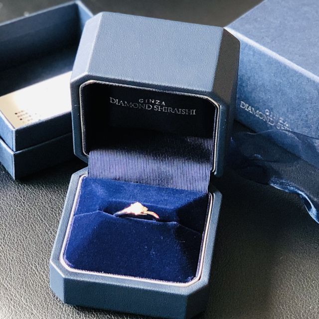 【銀座ダイヤモンドシライシの口コミ】 男一人での婚約指輪の購入で右も左も分からない中での来店でしたが、親身…