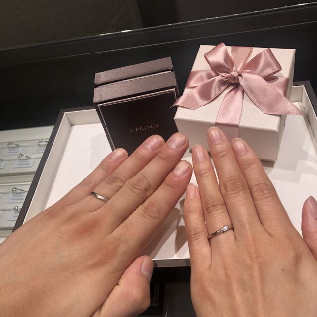 【アイプリモ(I-PRIMO)の口コミ】 デザインも可愛いくて、アイプリモ独自のペールブラウンゴールドの色味と…