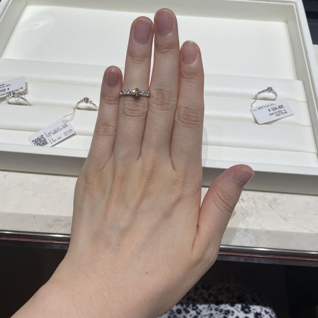 【MIKIMOTO(ミキモト)の口コミ】 パヴェタイプの指輪は厚みがあるものが多く、つけた時になんとなく違和感…