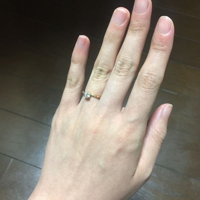 【俄(にわか)の口コミ】 とにかくシンプルなもの、それからイエローゴールドの指輪が良くて探して…