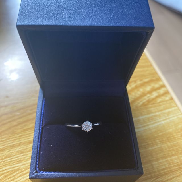 【銀座ダイヤモンドシライシの口コミ】 デザイン性、品質、価格が良かった。品質もとても良く、その割に価格も安…