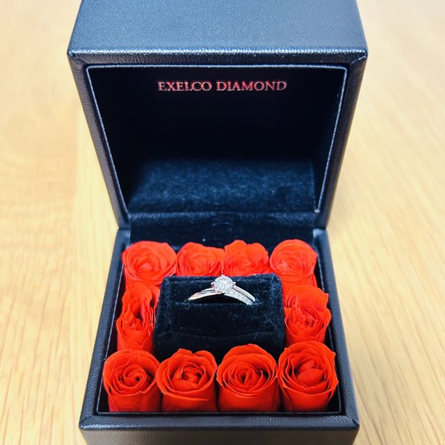 【エクセルコダイヤモンド(EXELCO DIAMOND)の口コミ】 指輪のデザインもですが、素敵なダイヤと巡り逢えて購入を決めました。4Ｃ…
