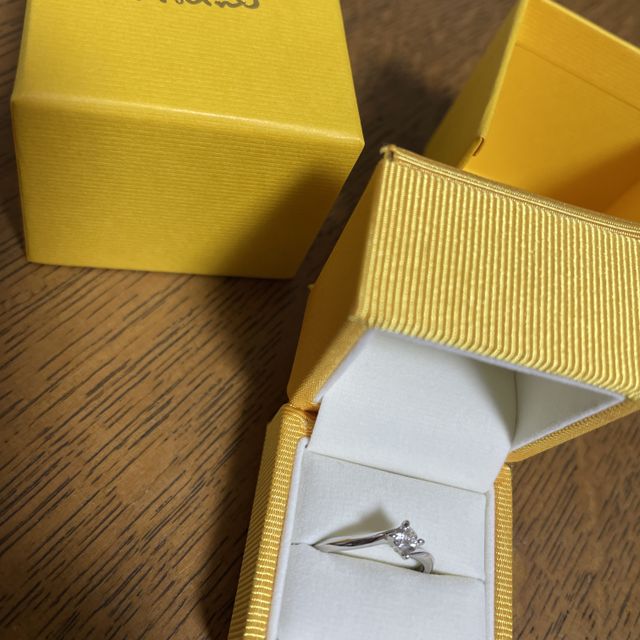 【ケイウノ ブライダル(K.UNO BRIDAL)の口コミ】 デザインがシンプル、かつ【メビウス】の名前に込められた「永遠に続く」…