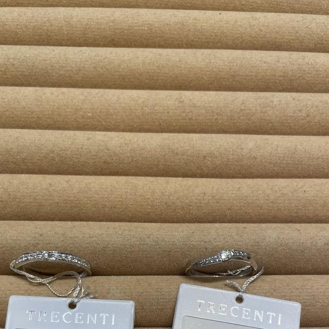 【TRECENTI(トレセンテ)の口コミ】 デザインがとても素敵で、付けた瞬間に欲しいと思いました。主人もダイア…