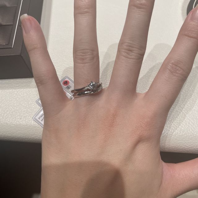 【アイプリモ(I-PRIMO)の口コミ】 指輪のデザインが私の欲しいものをピックアップしてから訪問しました。そ…