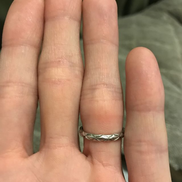 【シャネル(CHANEL)の口コミ】 前々から憧れだったので、即決でした。実際に見に行ってみると、予想より…