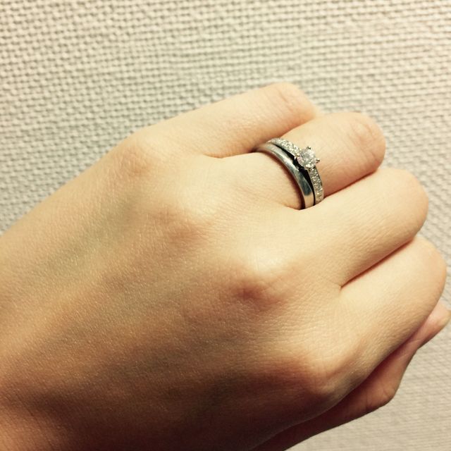 【TANZO.(鍛造指輪)の口コミ】 金属アレルギー持ちのため、指輪の材質にはこだわりました。
また、結婚指…