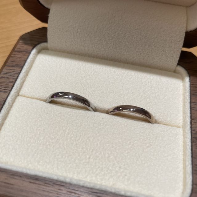 【TANZO.(鍛造指輪)の口コミ】 友人が働いている店舗で作りたかった
コーラルゴールドが可愛らしくもあり…