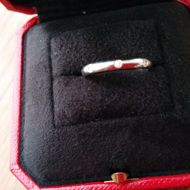 【カルティエ(Cartier)の口コミ】 始めはシンプルな指輪ではなく、フルエタニティリングをマリッジリングに…