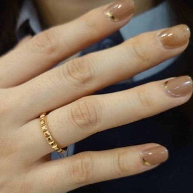 【ブシュロン(BOUCHERON)の口コミ】 カッティングのおかげでゴールドの色でもキラキラ輝き、シンプルながら存…