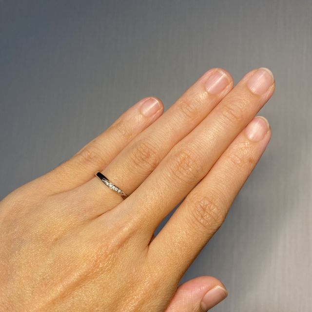 【4℃ BRIDAL(ヨンドシーブライダル)の口コミ】 デザインは特に考えていなかったですが予算を店員さんにお伝えしたら、何…