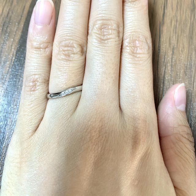 【銀座ダイヤモンドシライシの口コミ】 結婚指輪は欲しいな〜というざっくりしたイメージで来店しましたが、自分…