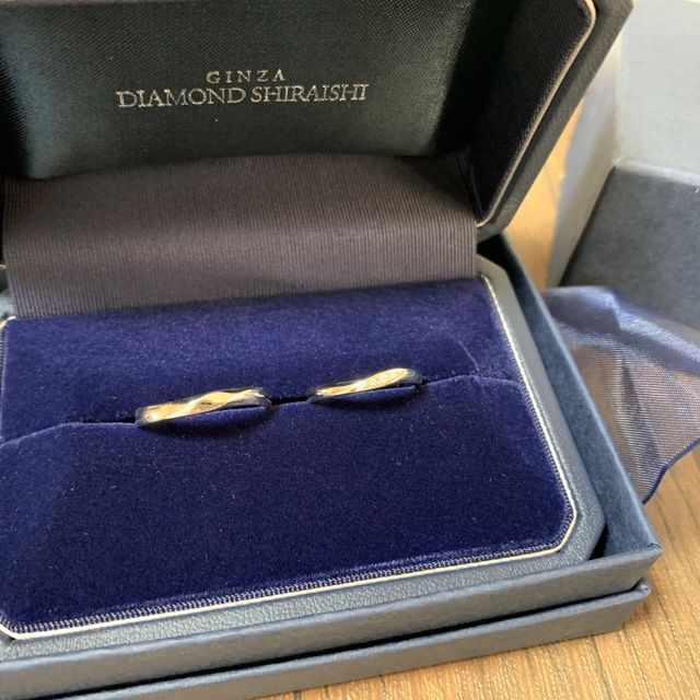 【銀座ダイヤモンドシライシの口コミ】 結婚指輪は欲しいな〜というざっくりしたイメージで来店しましたが、自分…