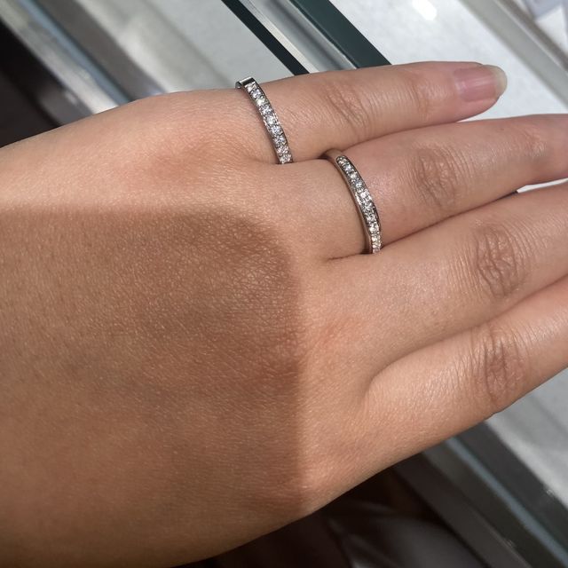 【アイプリモ(I-PRIMO)の口コミ】 ハーフエタニティリングなので、キラキラが好きな方はオススメです。婚約…