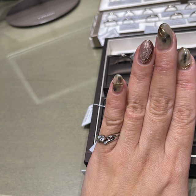 【アイプリモ(I-PRIMO)の口コミ】 全体的に可愛いイメージではありますが、長くつけられそうなデザインでし…