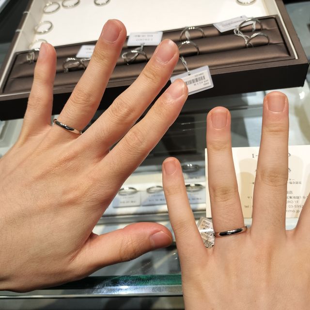 【アイプリモ(I-PRIMO)の口コミ】 シンプルかつダイヤなしのもので探していました。正直デザインで選んでい…