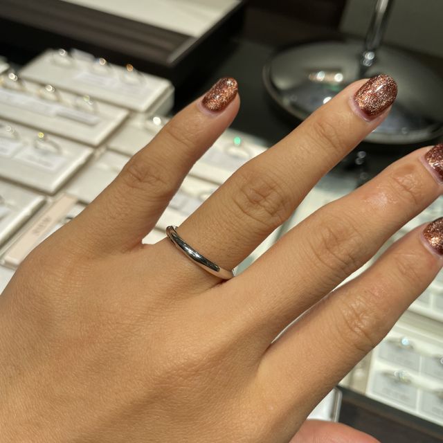 【アイプリモ(I-PRIMO)の口コミ】 シンプルなデザイン、色だったので、これからも長くつけるのには飽きがこ…