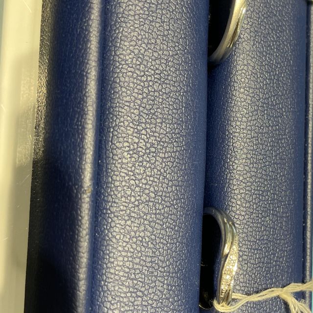 【銀座ダイヤモンドシライシの口コミ】 シンプルでこれからもずっとつけていられそうな指輪。お値段もそこまで高…