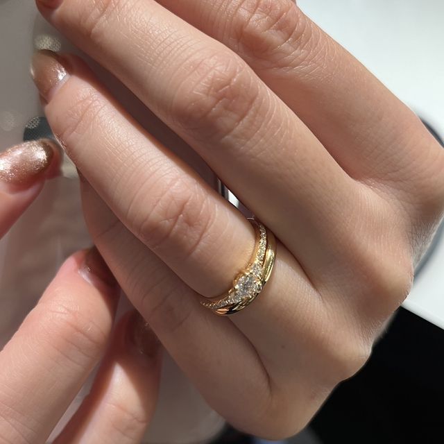 【YUKA HOJO(ユカホウジョウ)の口コミ】 できるだけ人と被らないシンプルなものを探していたため、有名ブランドは…