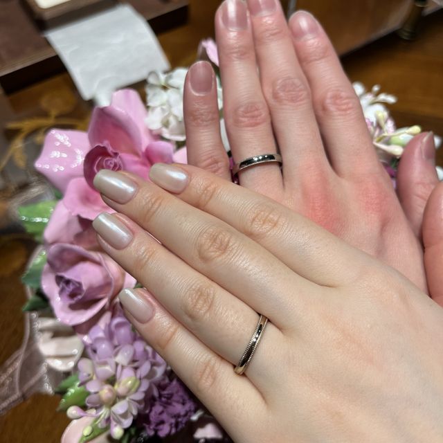 【TANZO.(鍛造指輪)の口コミ】 デザインを自分たちでフルオーダーで決めれるころがよかった。
シンプルな…