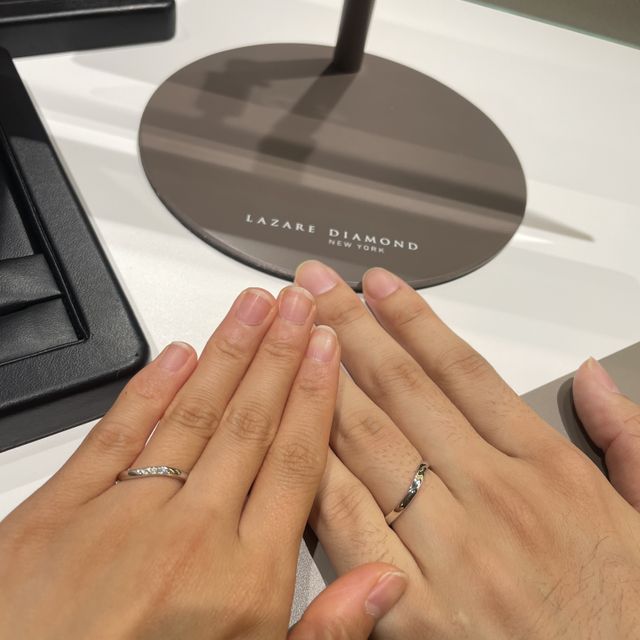 【ラザール ダイヤモンド(LAZARE DIAMOND)の口コミ】 1番の決め手は、つけ心地が良かったところです。指輪を付けた状態でしばら…