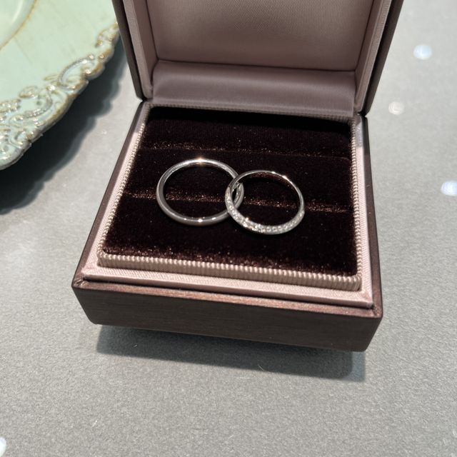 【アイプリモ(I-PRIMO)の口コミ】 指輪のデザインがいい。マット加工により表面の艶が消えて派手なデザイン…