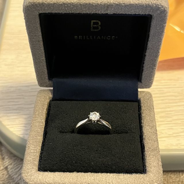 【BRILLIANCE+(ブリリアンスプラス)の口コミ】 初めてダイヤモンドの4Cのことを詳しく教えていただきました。指輪といえ…