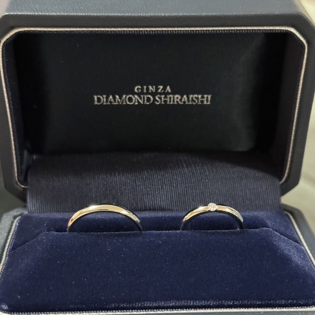 【銀座ダイヤモンドシライシの口コミ】 他にない埋め込まれてないダイヤモンドのデザインに惹かれたかつ、鍛造製…