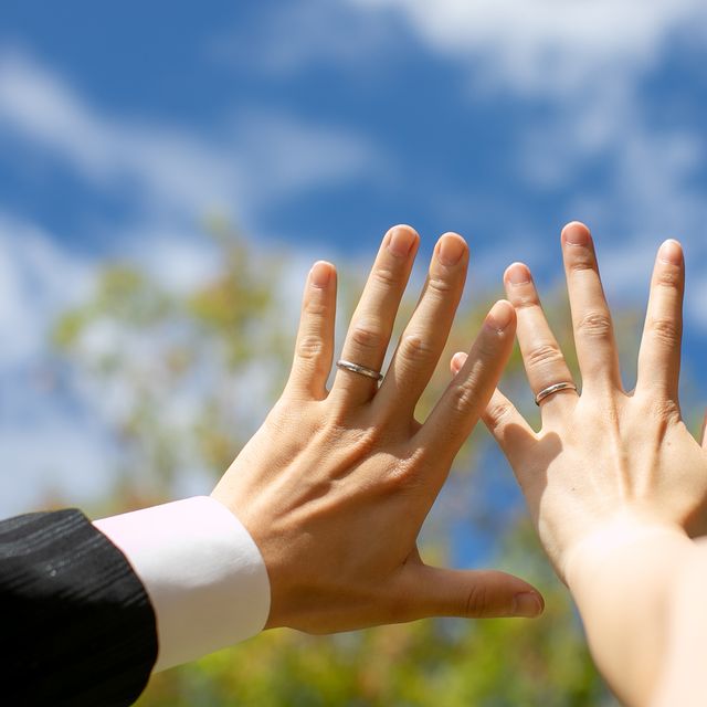 【YUKA HOJO(ユカホウジョウ)の口コミ】 私は、THE結婚指輪といったデザインや、質感の指輪があまり好きではなく、…